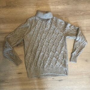 NWOT Womens Express Cable Knit Turtle Neck Sweater L